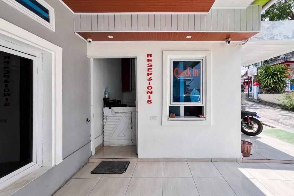 Hotel Kostel 99 Pangkal Pinang Redpartner Exteriér fotografie